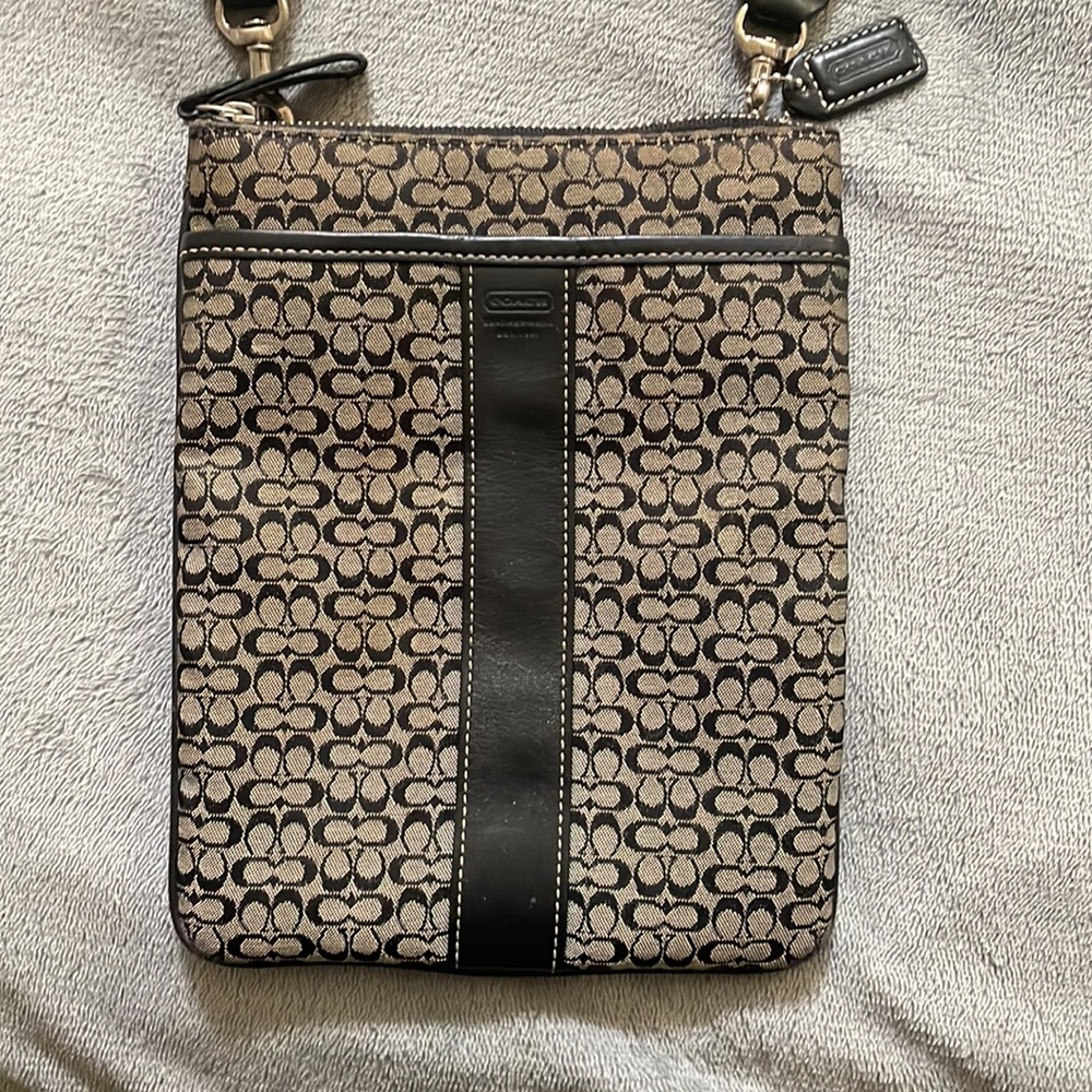 Vintage coach cross body purse